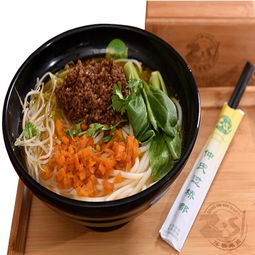 品味地道風味，共贏餐飲未來 仲氏米線產品、門店與加盟服務全解析